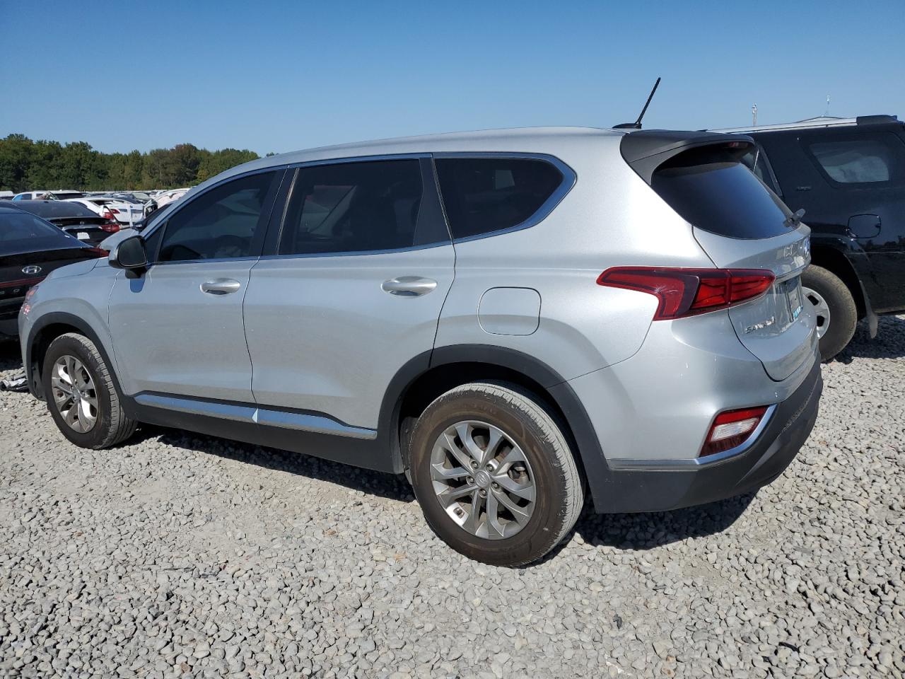 2019 Hyundai Santa Fe VIN 5NMS23AD2KH010456 Copart auction photo, front end damage thumbnail 2
