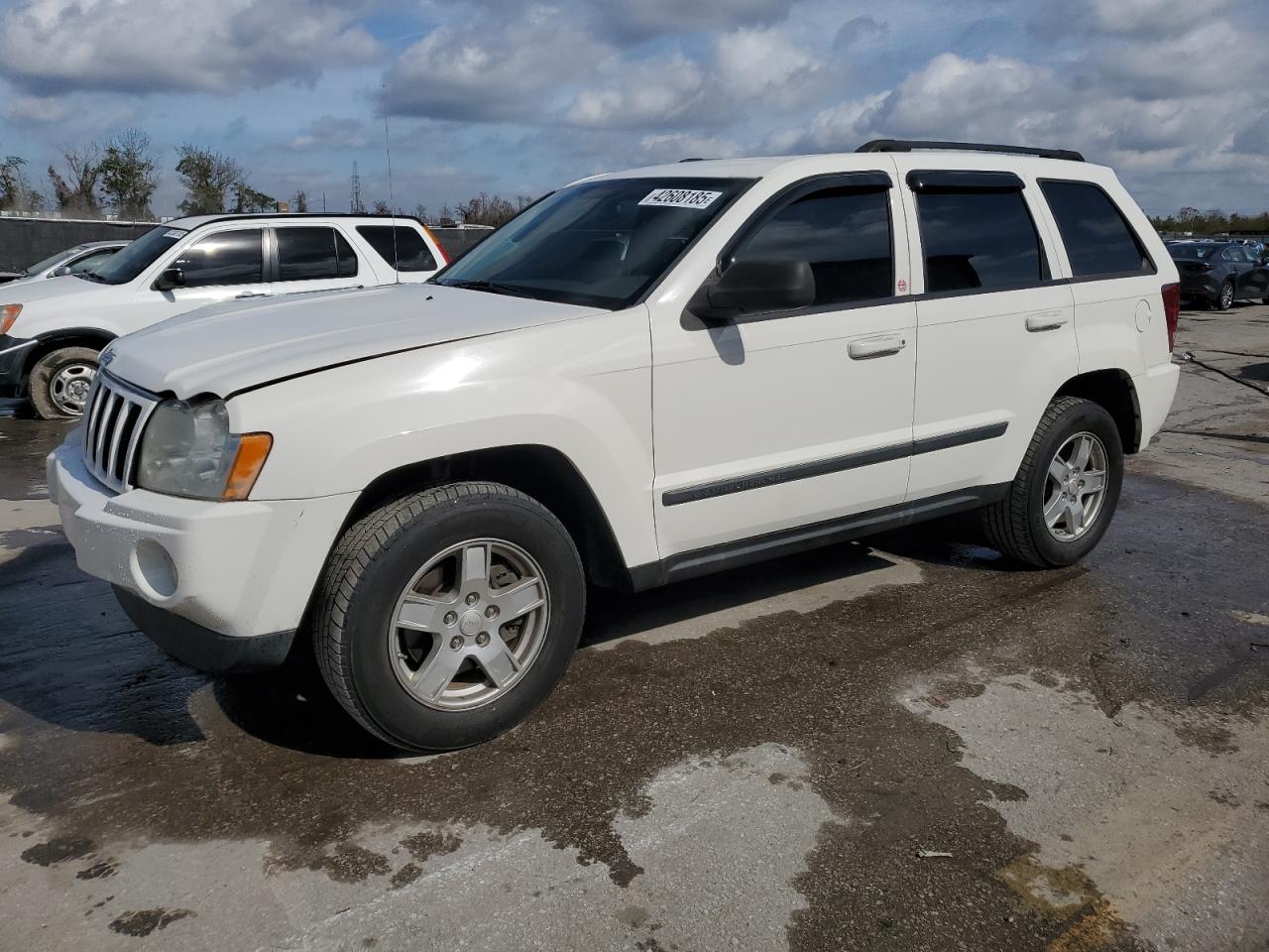 2007 Jeep Grand Cherokee VIN 1J8HS48P37C626360