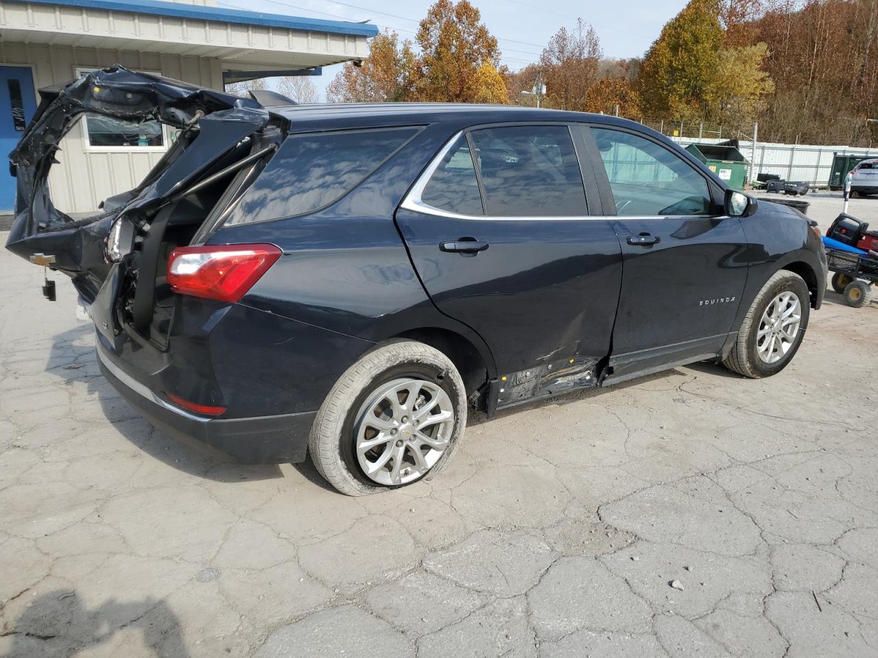 2021 Chevrolet Equinox VIN 2GNAXUEV4M6105527 Copart auction photo, all over damage thumbnail 3
