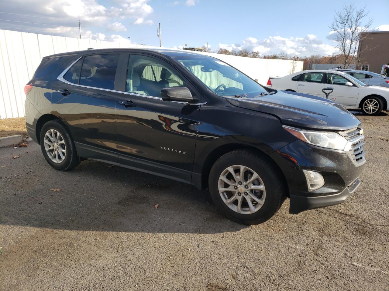 2021 Chevrolet Equinox VIN 2GNAXKEV8M6153679 Copart auction photo, front end damage thumbnail 4