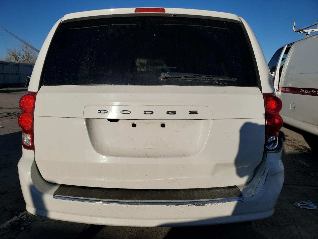 2011 Dodge Caravan VIN 2D4RN3DGXBR672998 Copart auction photo, rear end / front end damage thumbnail 6