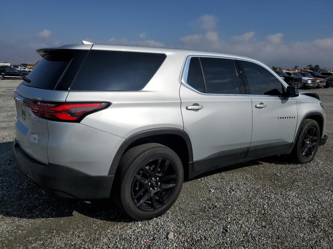 2022 Chevrolet Traverse VIN 1GNERFKW4NJ164814 Copart auction photo, front end damage thumbnail 3