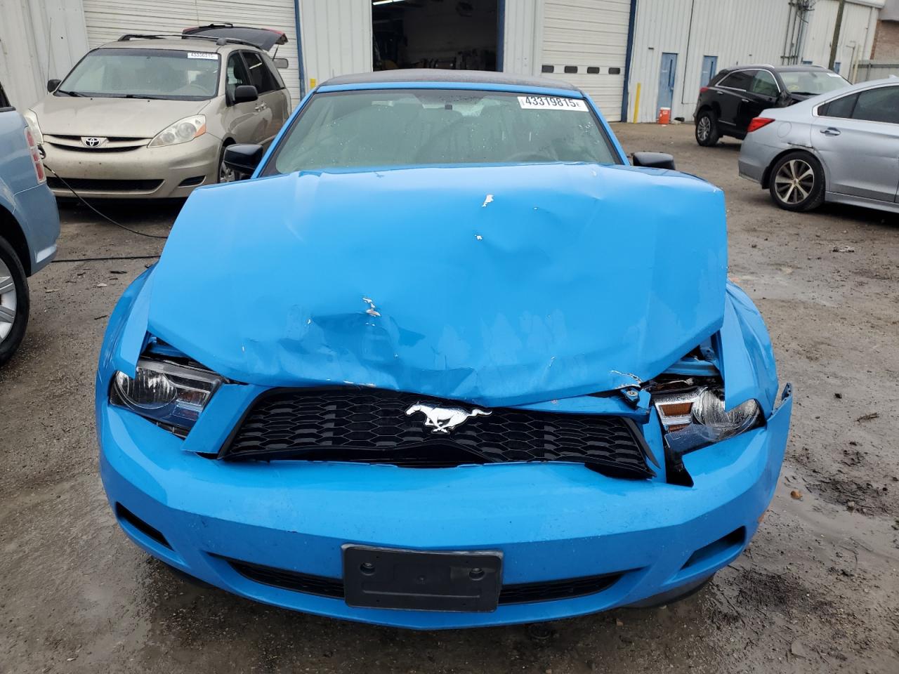 2011 Ford Mustang VIN 1ZVBP8EM6B5108950 Copart auction photo, front end / side damage thumbnail 5