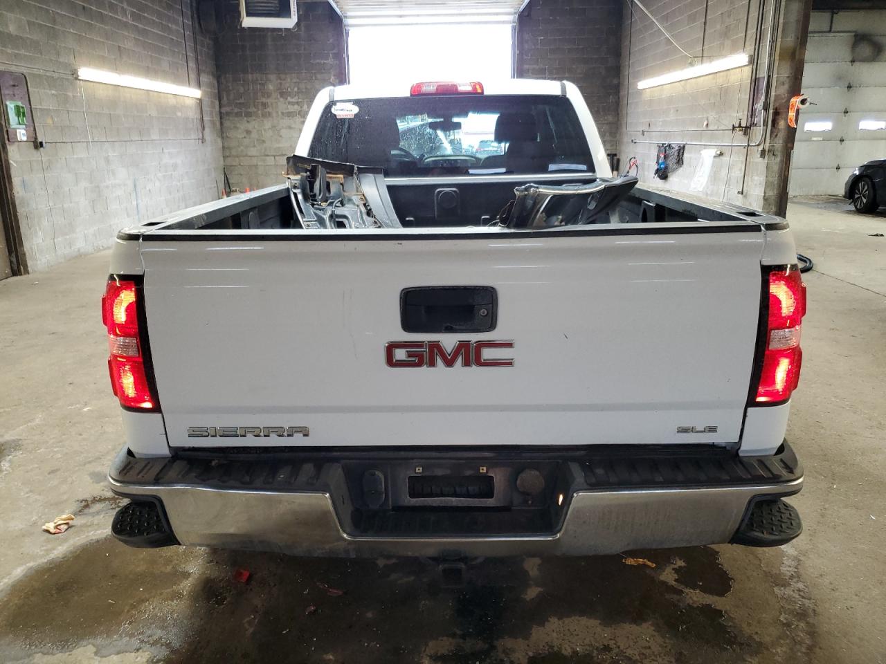 2015 GMC Sierra VIN 1GTV2UEC1FZ150911 Copart auction photo, front end / side damage thumbnail 6