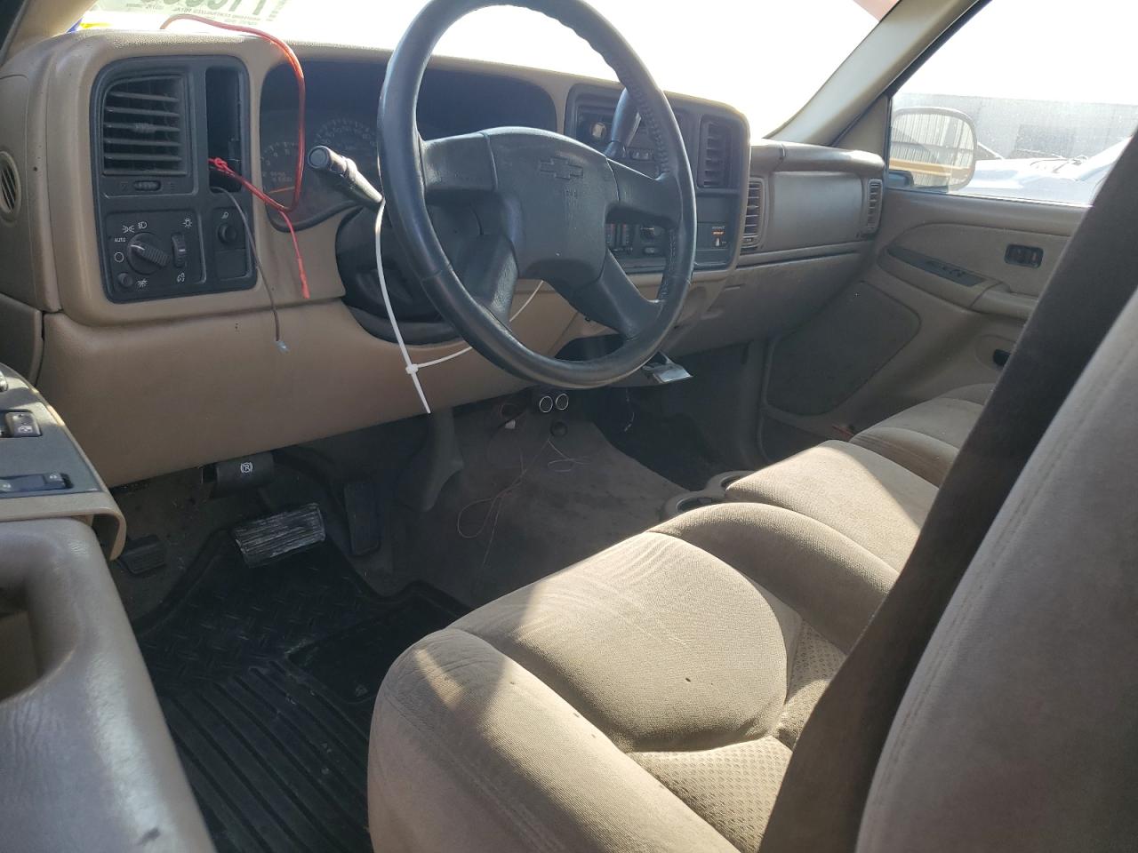 2003 Chevrolet Silverado VIN 2GCEC19V531148171 Copart auction photo, rear end / minor dent/scratches damage thumbnail 8