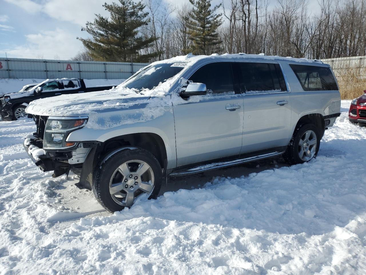 2017 Chevrolet Suburban VIN 1GNSKJKC9HR178083