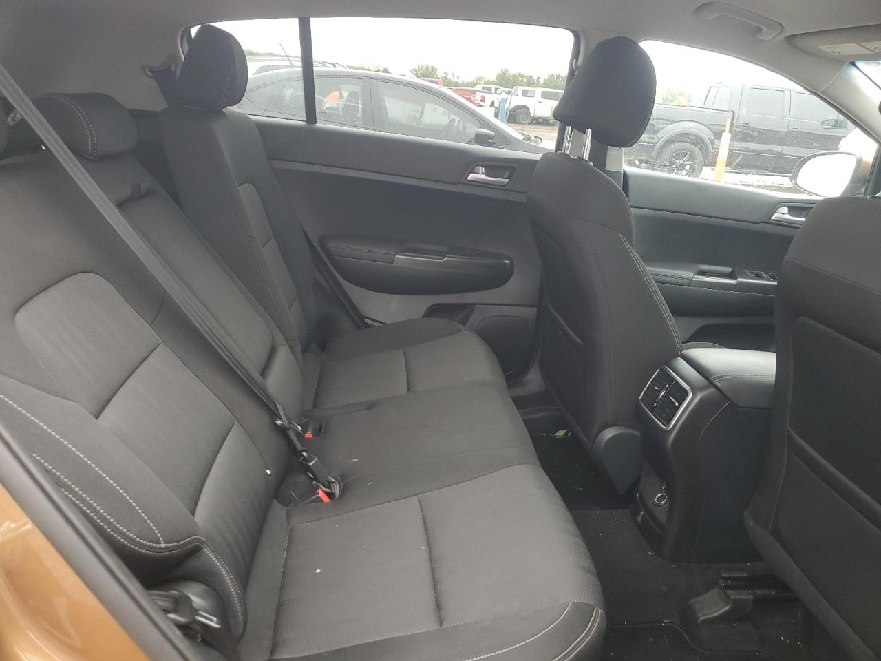 2020 KIA Sportage VIN KNDPM3AC5L7770414 Copart auction photo, vandalism / minor dent/scratches damage thumbnail 11