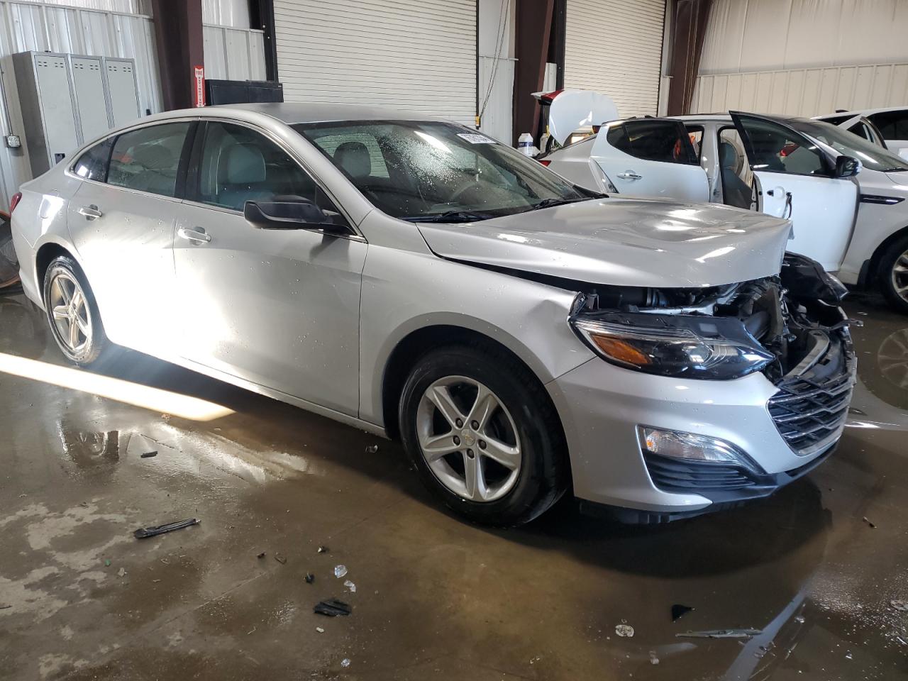 2019 Chevrolet Malibu VIN 1G1ZC5STXKF133358 Copart auction photo, front end damage thumbnail 4
