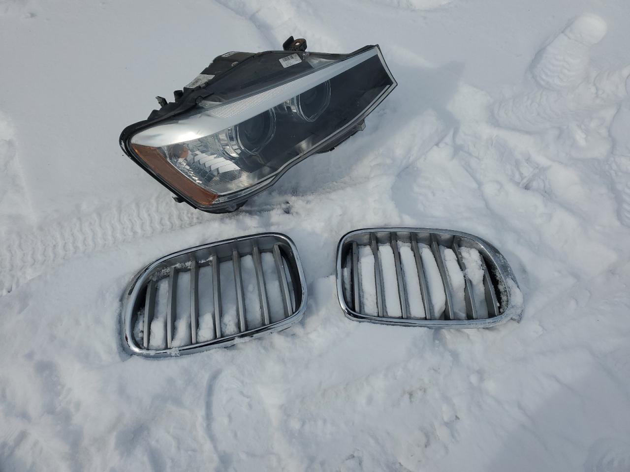 2016 BMW X3 VIN 5UXWX9C53G0D76690 Copart auction photo, front end damage thumbnail 13