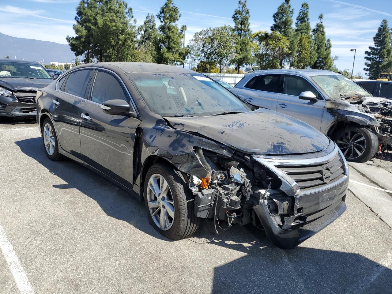 2015 Nissan Altima VIN 1N4AL3AP4FC464267 Copart auction photo, front end damage thumbnail 4