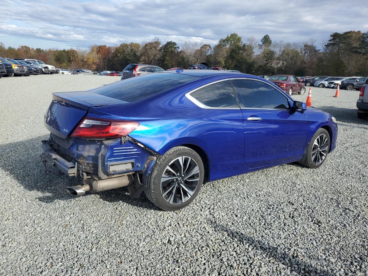 2016 Honda Accord VIN 1HGCT2B81GA002932 Copart auction photo, rear end damage thumbnail 3