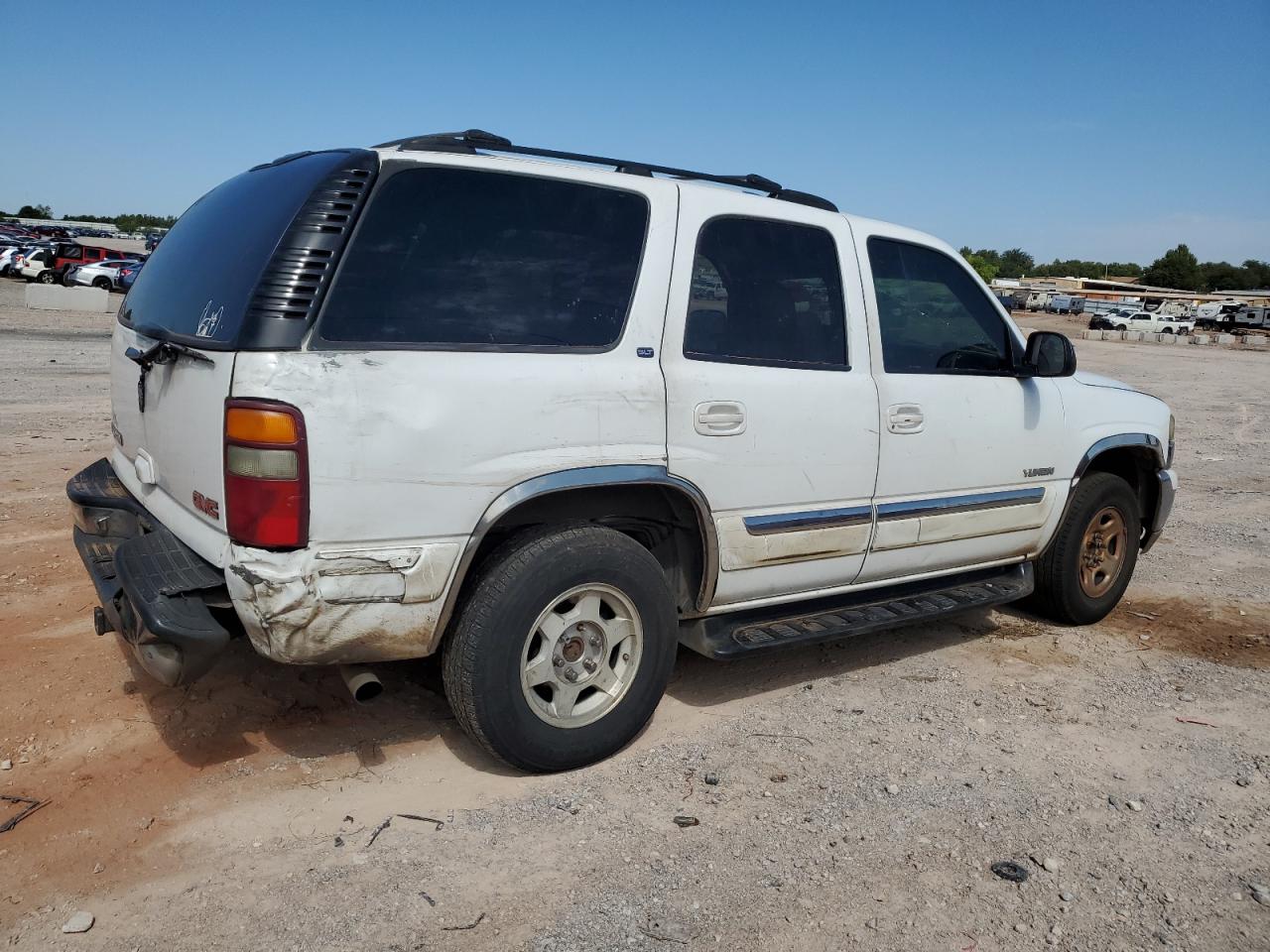 2001 GMC Yukon VIN 1GKEC13T31J170300 Copart auction photo, biohazard/chemical / all over damage thumbnail 3