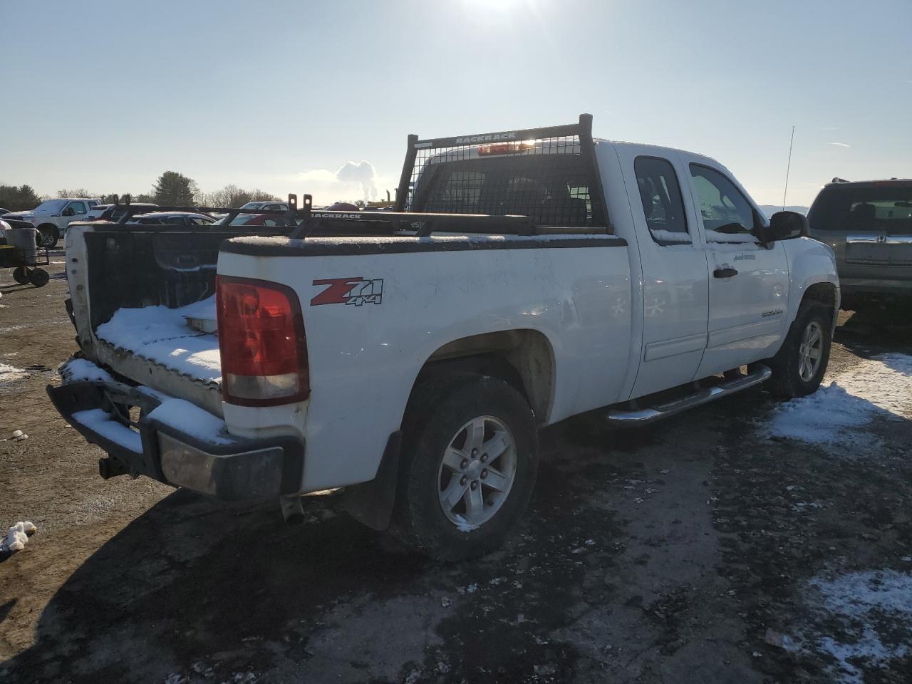 2013 GMC Sierra VIN 1GTR2VE77DZ350666 Copart auction photo, rear end / mechanical damage thumbnail 3