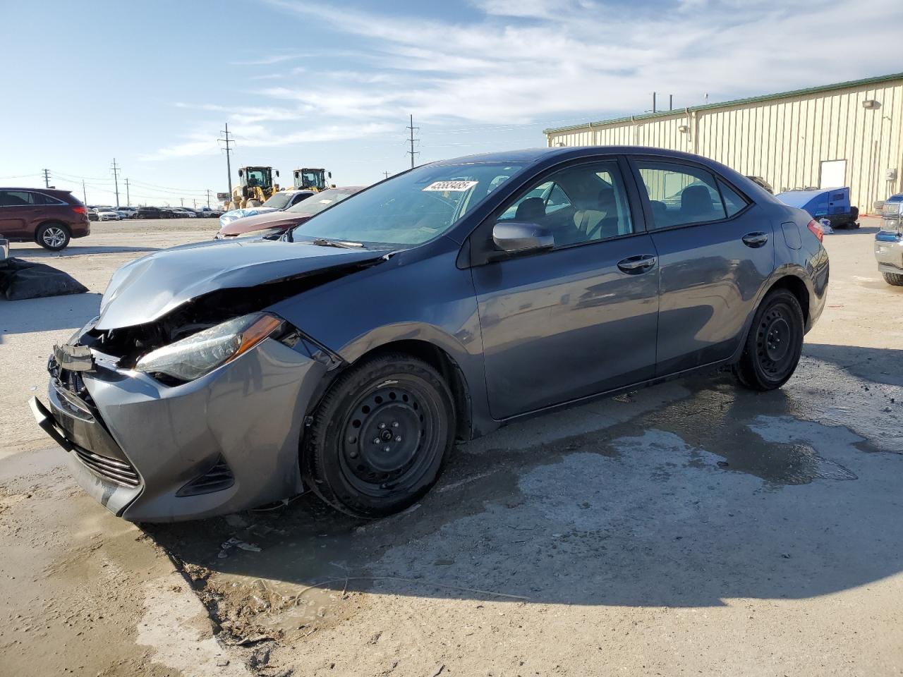 2018 Toyota Corolla VIN 5YFBURHE8JP854890