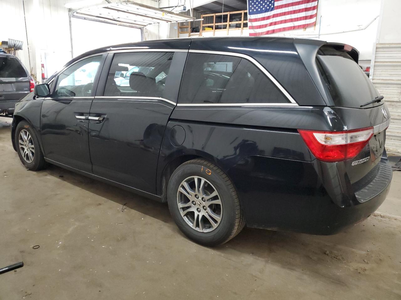 2013 Honda Odyssey VIN 5FNRL5H64DB047558 Copart auction photo, front end / hail damage thumbnail 2