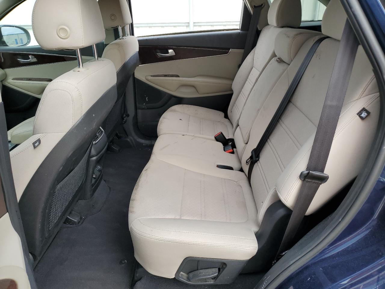 2018 KIA Sorento VIN 5XYPG4A33JG397936 Copart auction photo, front end / side damage thumbnail 11