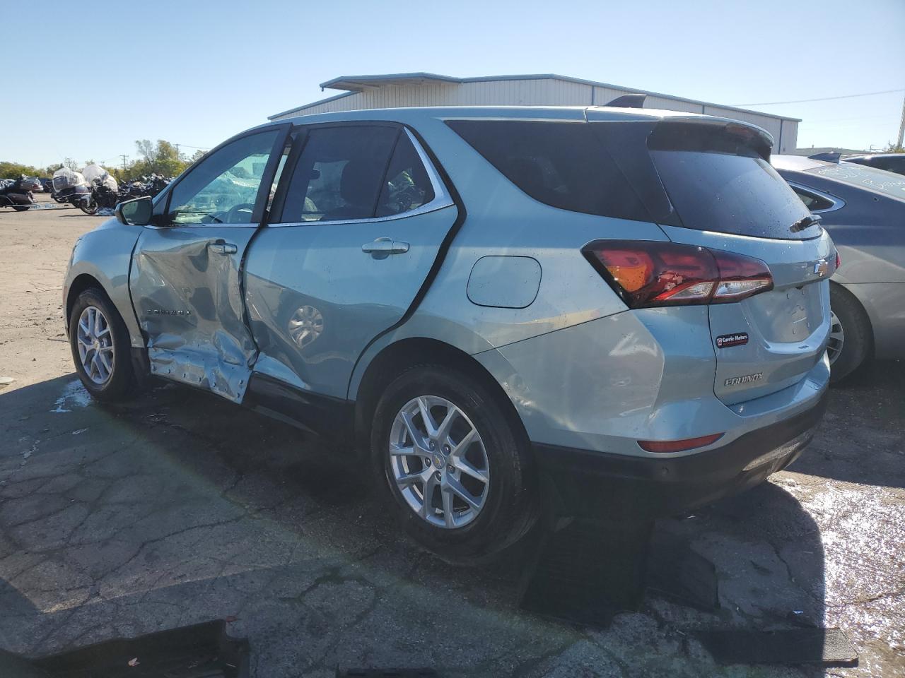 2022 Chevrolet Equinox VIN 2GNAXKEV1N6126678 Copart auction photo, side / front end damage thumbnail 2