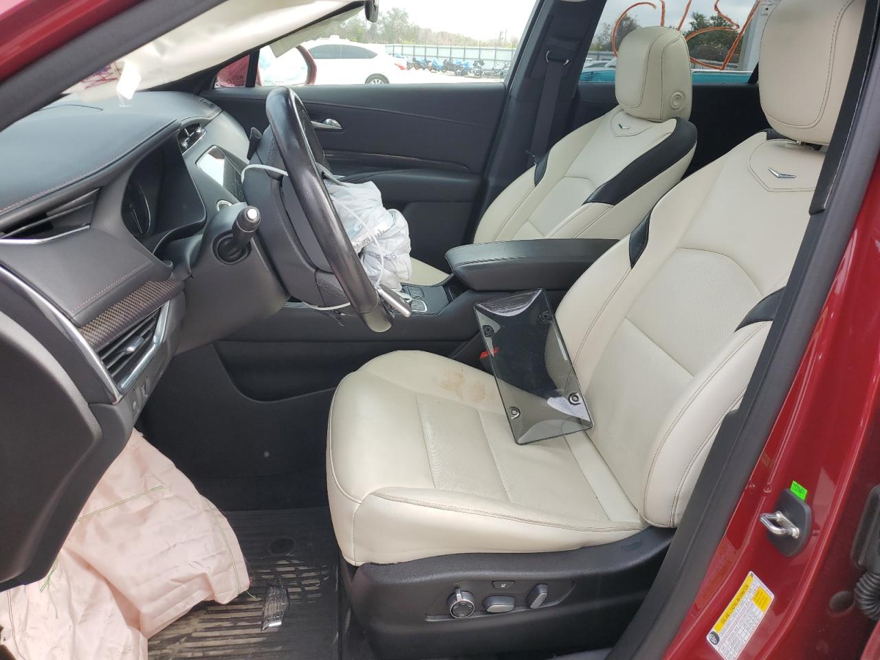 2019 Cadillac XT4 VIN 1GYFZFR44KF186189 Copart auction photo, front end / side damage thumbnail 7