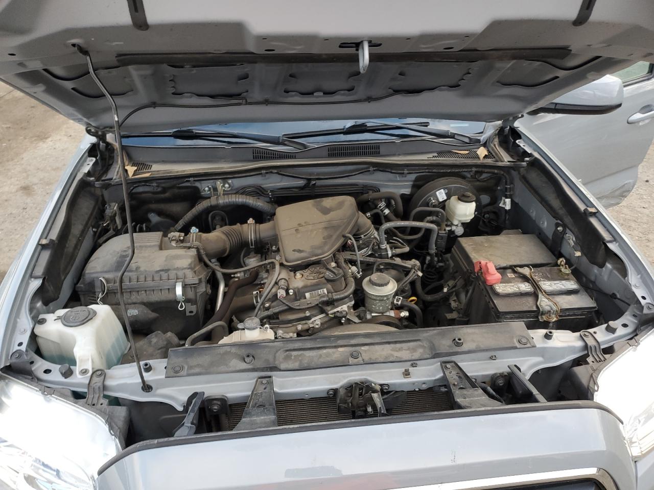 2020 Toyota Tacoma VIN 5TFAX5GN4LX185244 Copart auction photo, side / undercarriage damage thumbnail 11