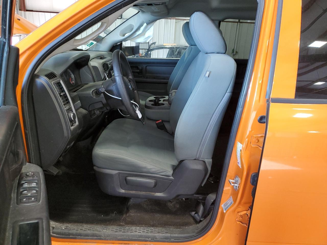 2017 RAM 3500 VIN 3C63RRGLXHG692113 Copart auction photo, side / rear end damage thumbnail 7