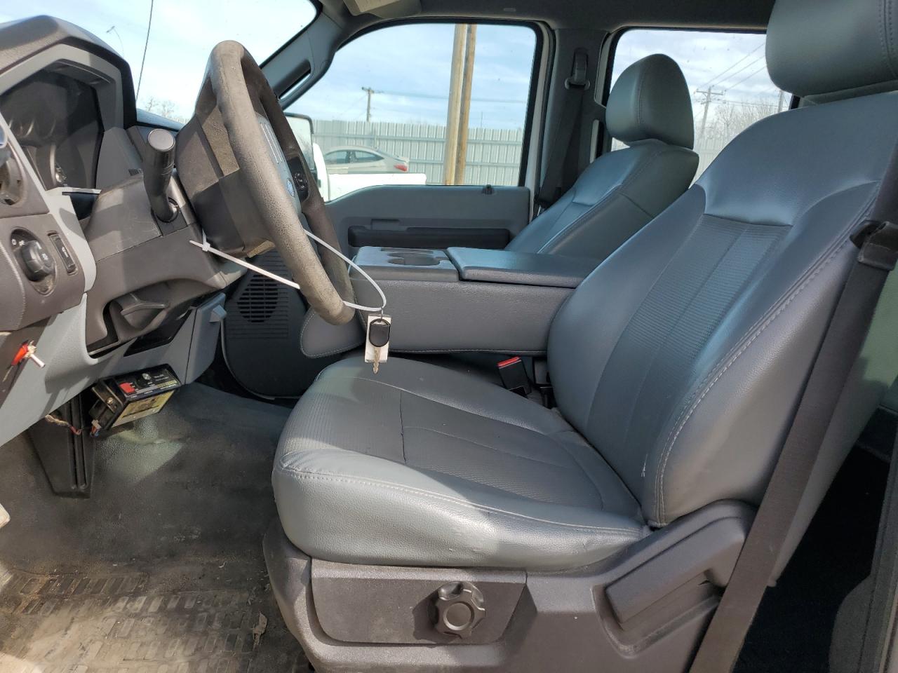 2011 Ford F250 VIN 1FT7W2A66BEC41692 Copart auction photo, rear end / minor dent/scratches damage thumbnail 7