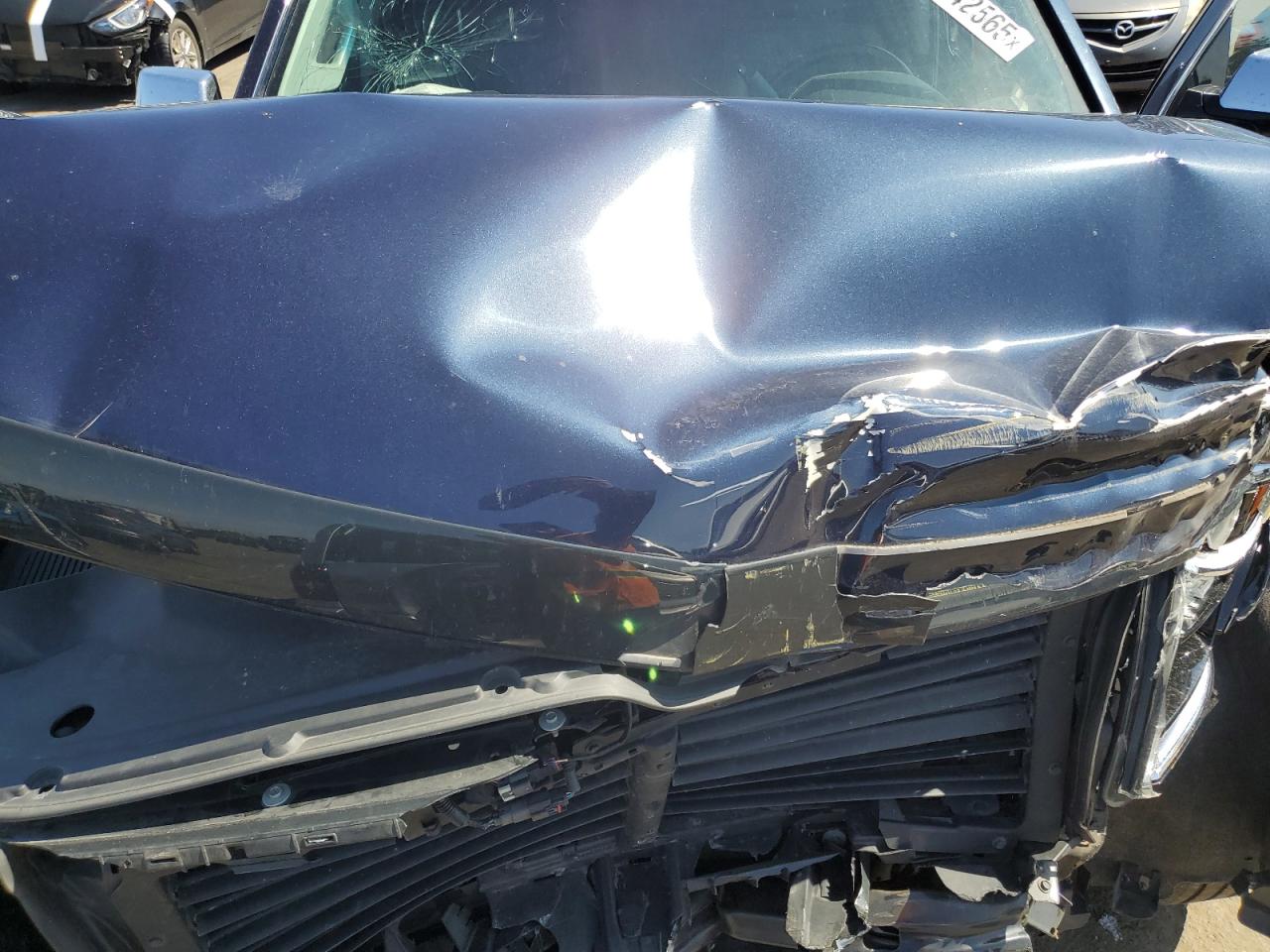 2018 Chevrolet Suburban VIN 1GNSKHKC4JR337638 Copart auction photo, front end damage thumbnail 13