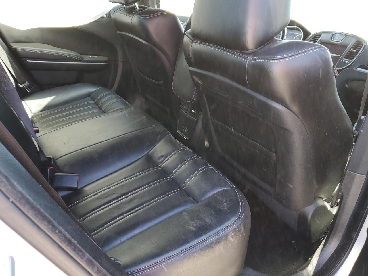 2021 Chrysler 300 VIN 2C3CCABG7MH545638 Copart auction photo, all over damage thumbnail 10