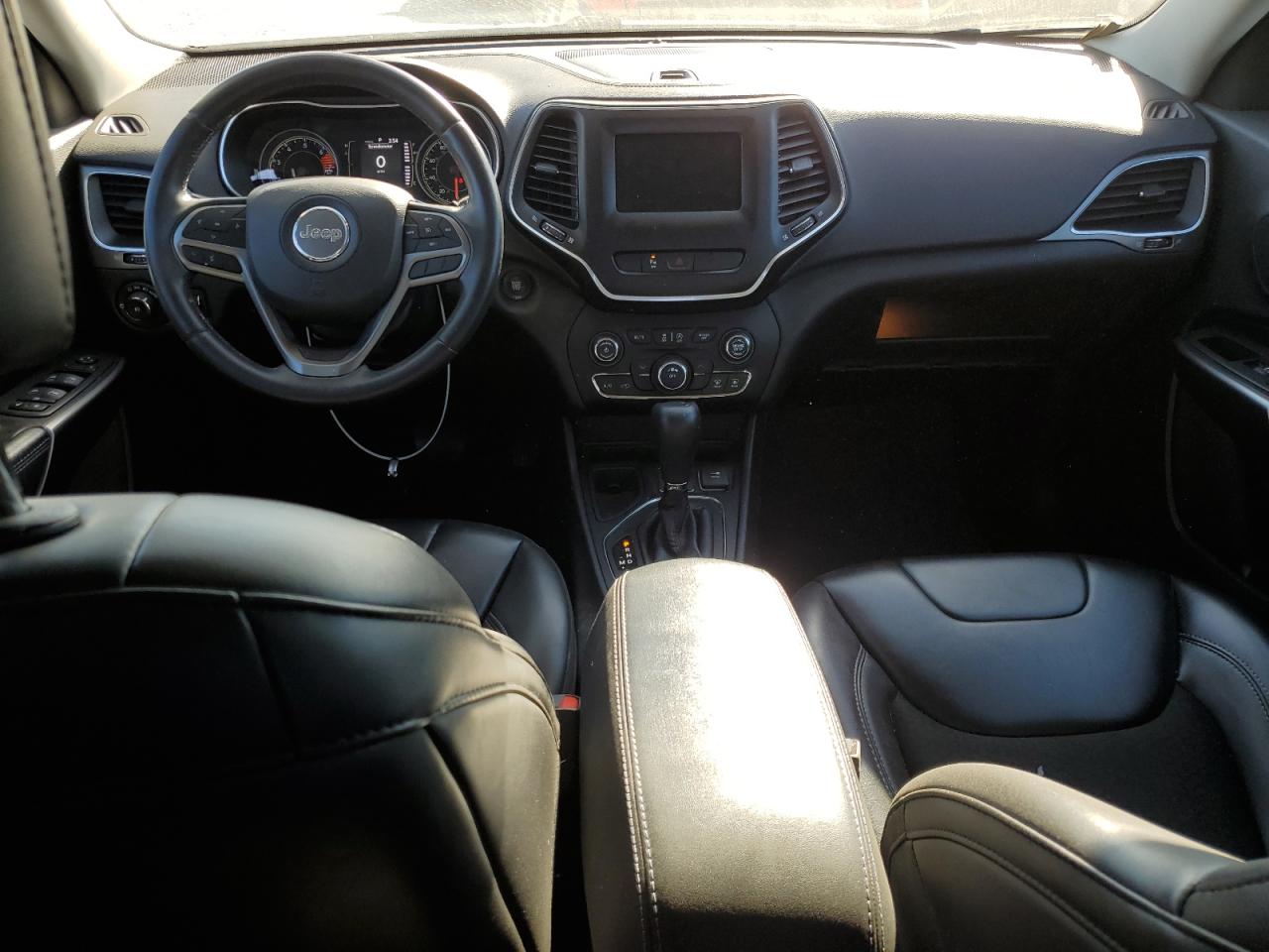 2019 Jeep Grand Cherokee VIN 1C4PJLLB5KD479411 Copart auction photo, rear end damage thumbnail 8