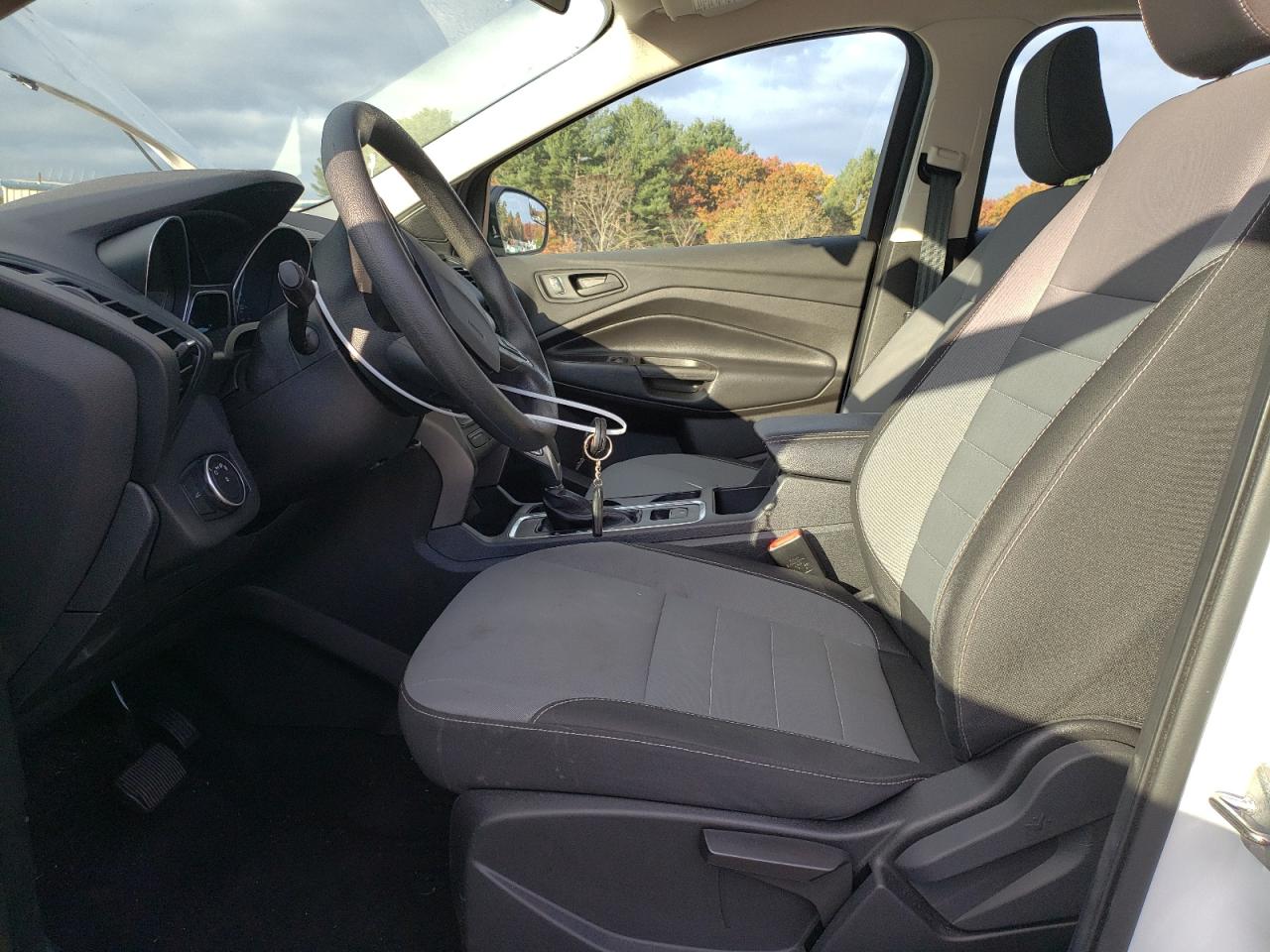 2018 Ford Escape VIN 1FMCU0F71JUD11402 Copart auction photo, front end / minor dent/scratches damage thumbnail 7