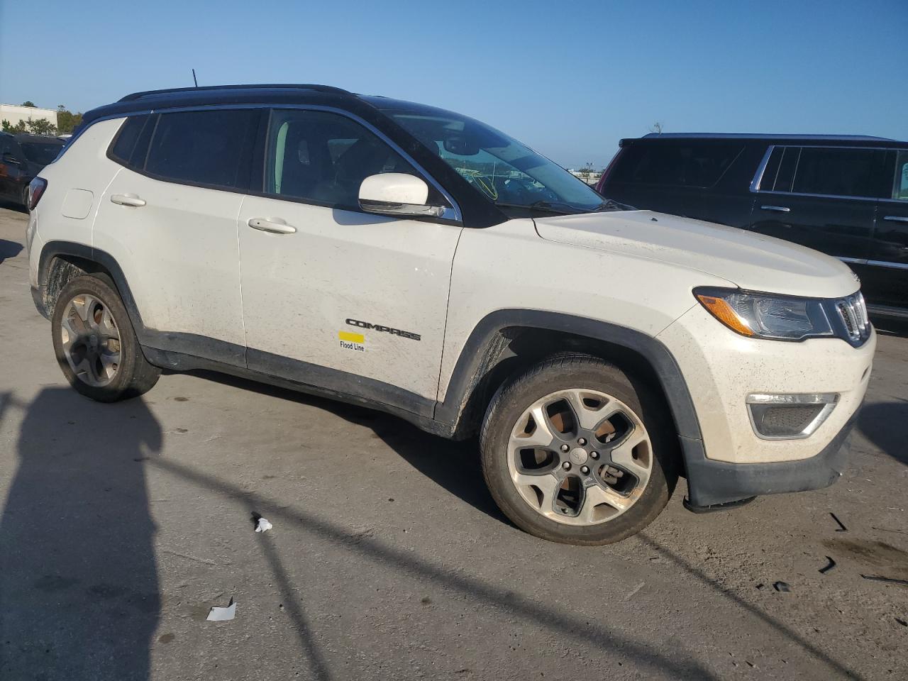 2018 Jeep Compass VIN 3C4NJDCB2JT397397 Copart auction photo, water/flood damage thumbnail 4