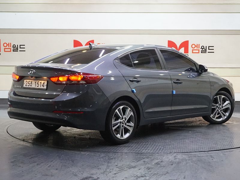 2018 Hyundai Avante VIN KMHD641DBJU631961 Encar auction photo thumbnail 4