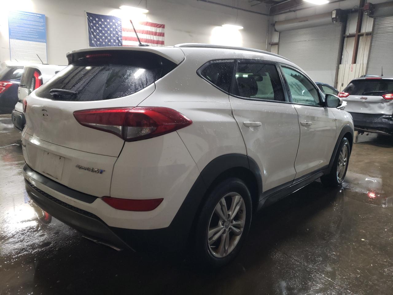 2016 Hyundai Tucson VIN KM8J33A22GU139672 Copart auction photo, front end / side damage thumbnail 3