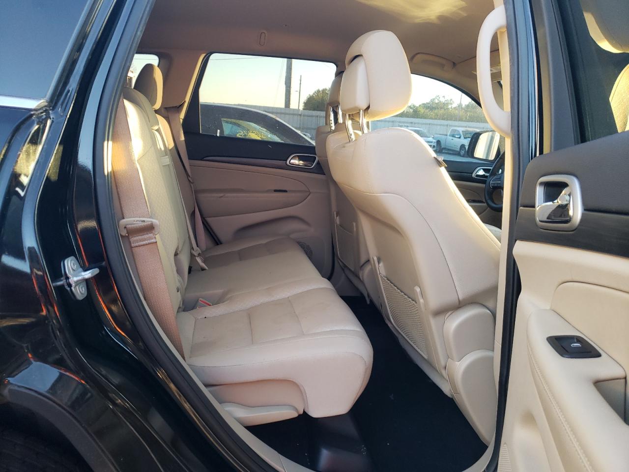 2019 Jeep Grand Cherokee VIN 1C4RJEAG6KC754552 Copart auction photo, front end damage thumbnail 11