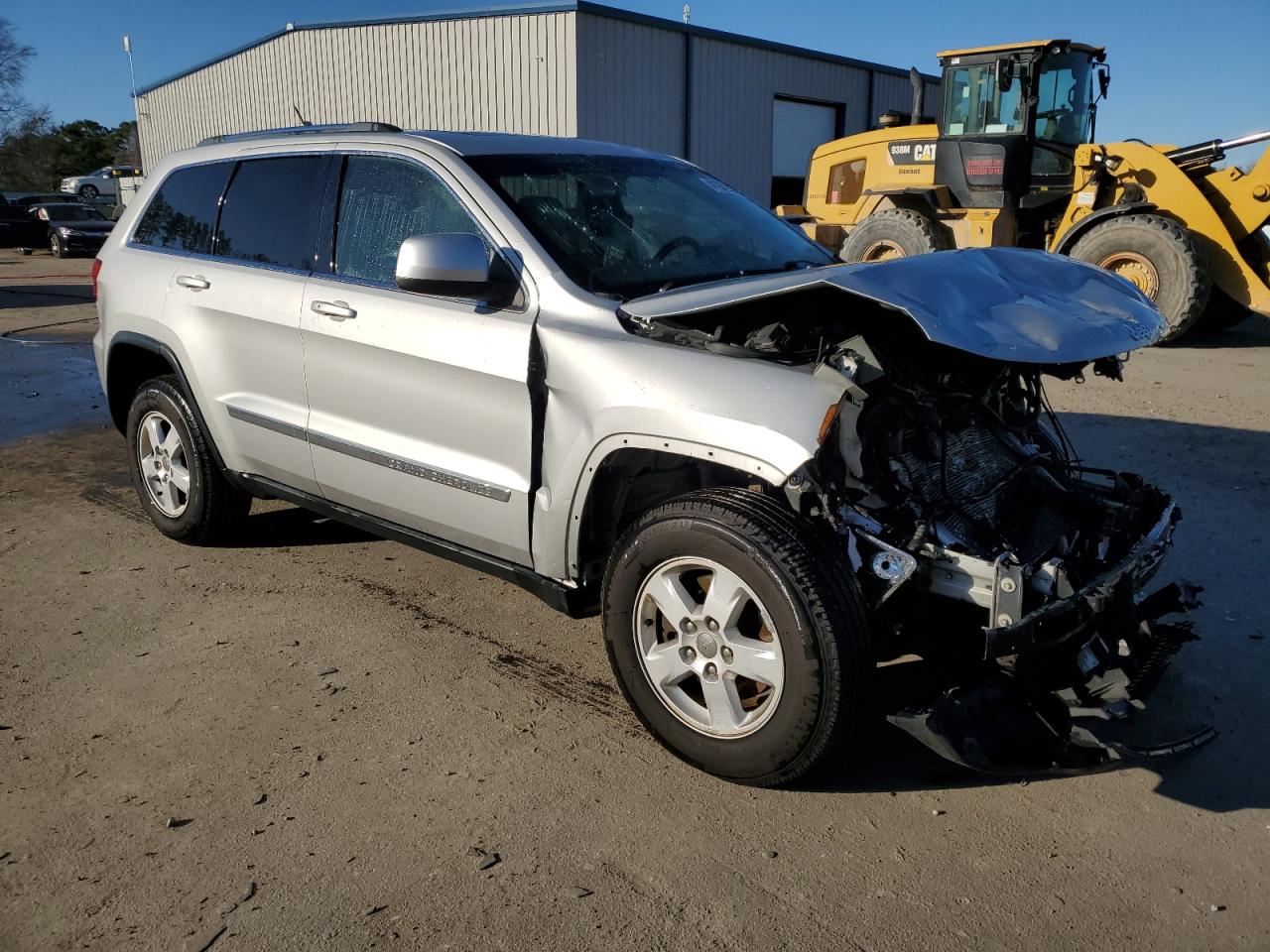 2013 Jeep Grand Cherokee VIN 1C4RJFAG2DC640802 Copart auction photo, front end damage thumbnail 4