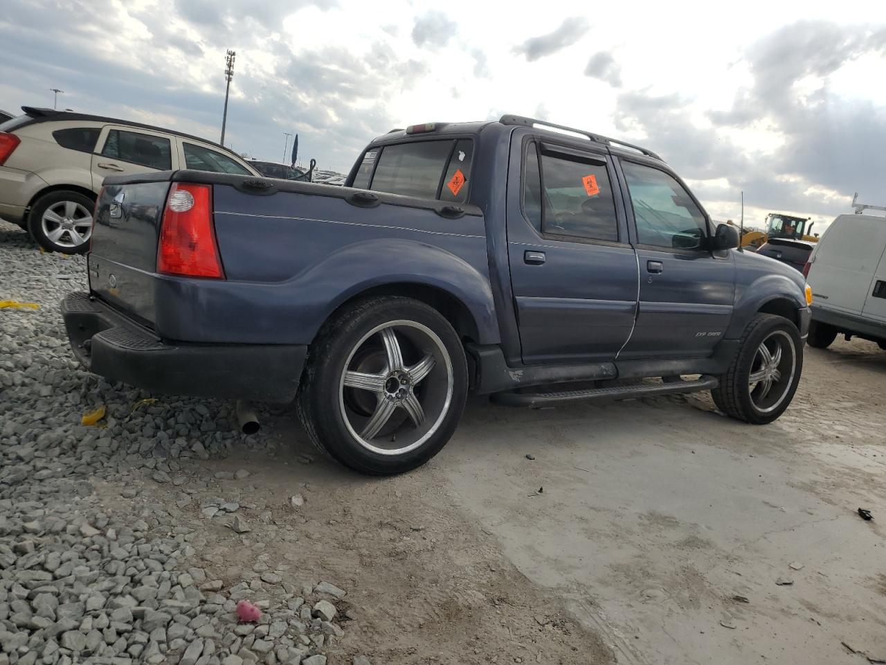 2002 Ford Explorer VIN 1FMZU67E22UB79729 Copart auction photo, rear end damage thumbnail 3