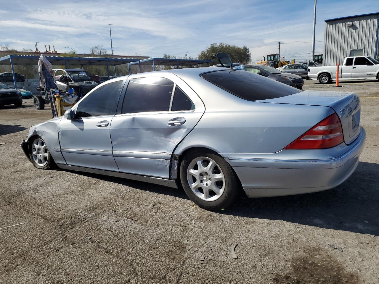 2000 Mercedes-Benz S-klasse VIN WDBNG70J4YA087862 Copart auction photo, front end / side damage thumbnail 2