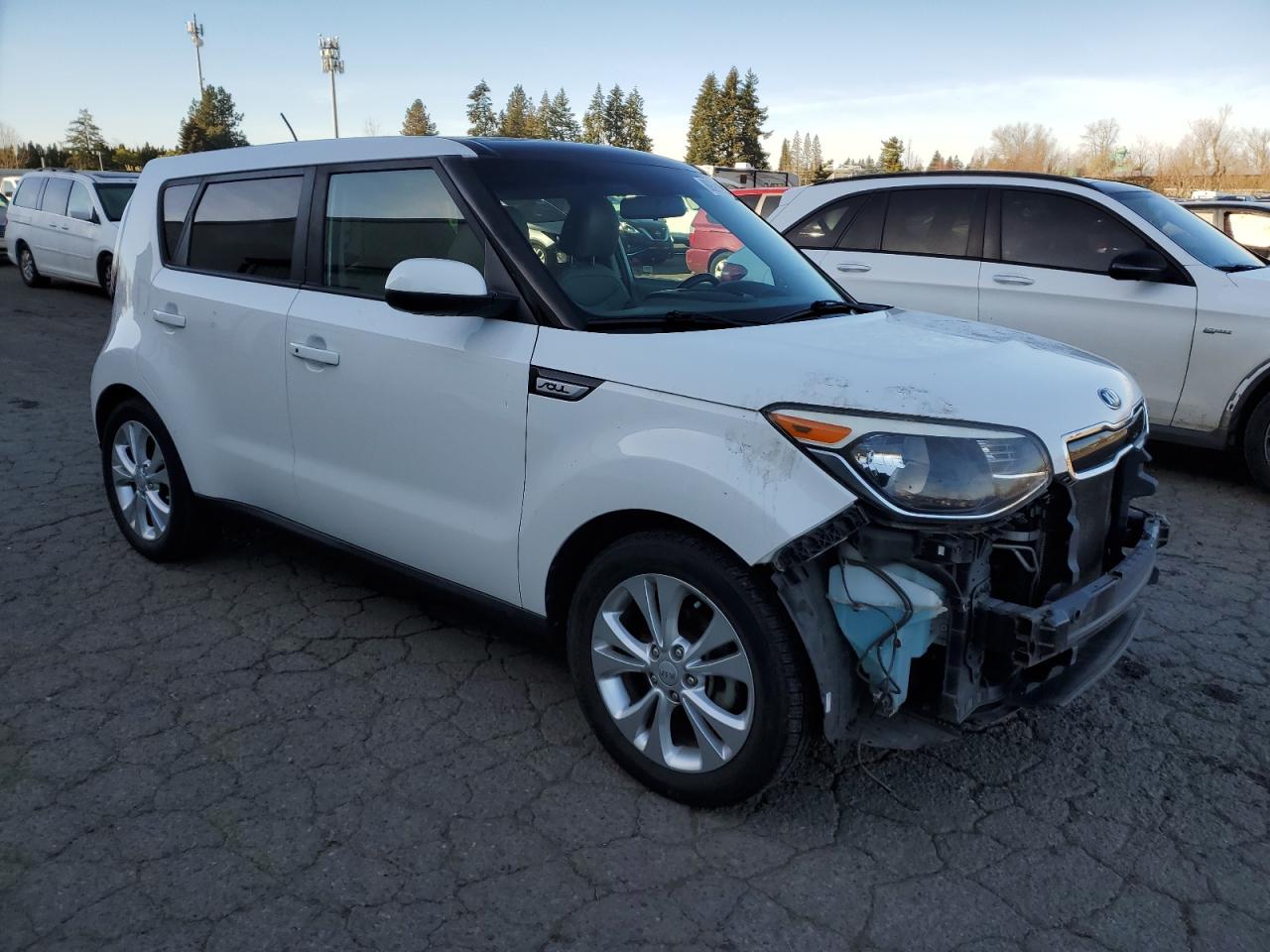 2016 KIA Soul VIN KNDJP3A56G7325815 Copart auction photo, front end damage thumbnail 4