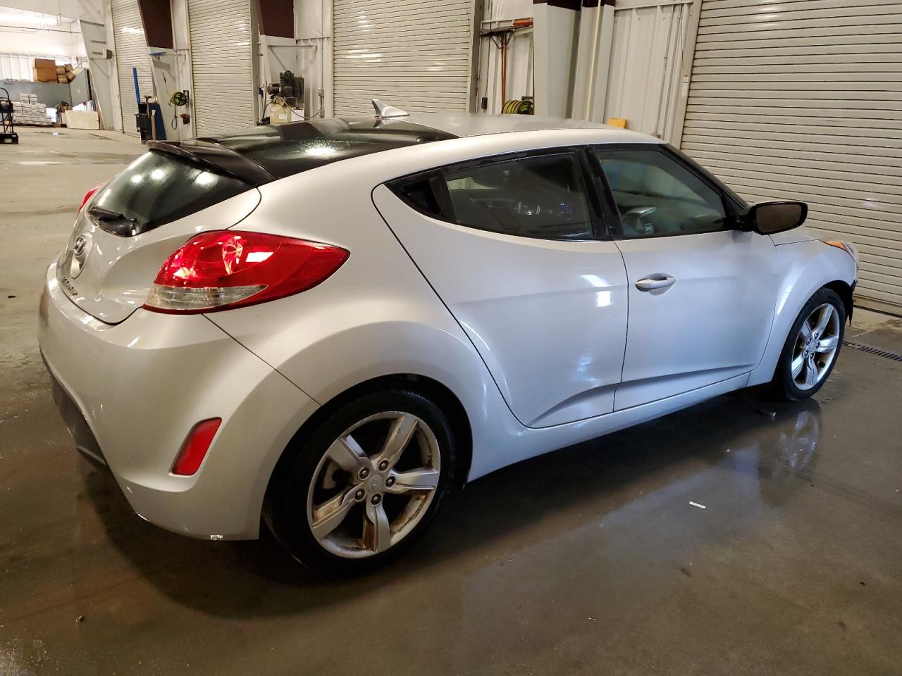 2015 Hyundai Veloster VIN KMHTC6AD3FU245154 Copart auction photo, front end / rear end damage thumbnail 3