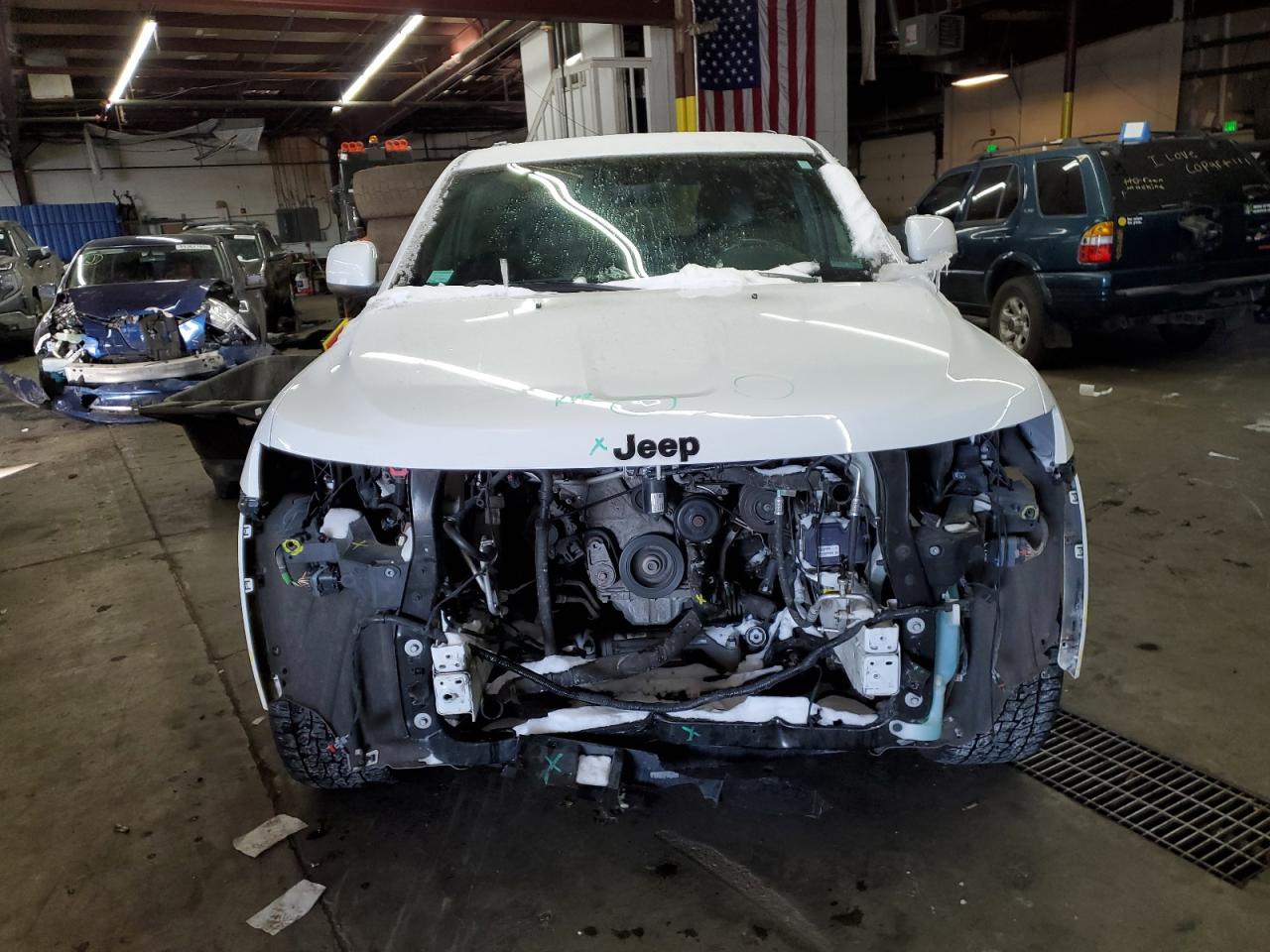 2017 Jeep Grand Cherokee VIN 1C4RJFAG9HC909772 Copart auction photo, front end damage thumbnail 5