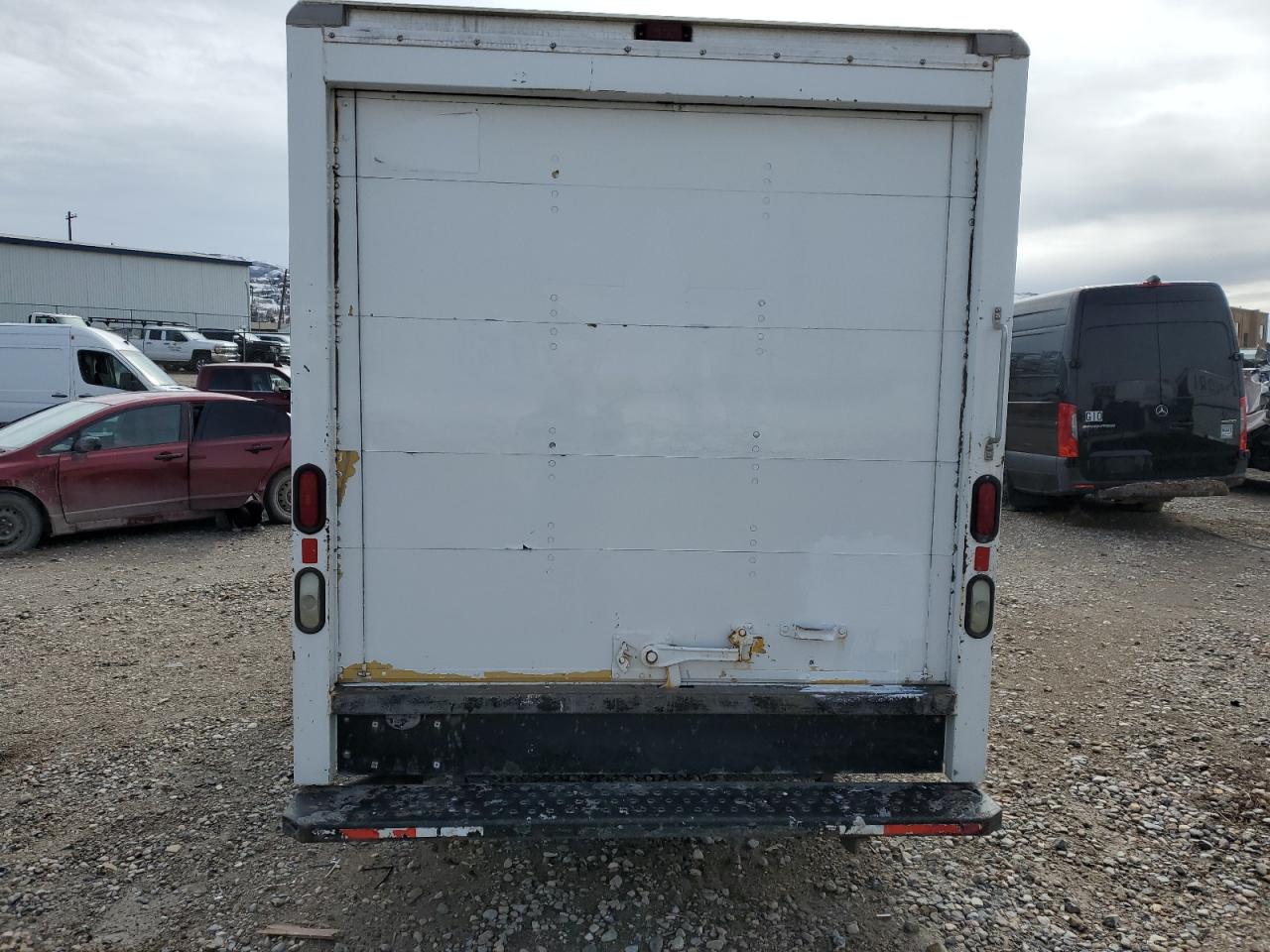 2009 GMC Savana VIN 1GDGG31C491901265 Copart auction photo, minor dent/scratches damage thumbnail 6
