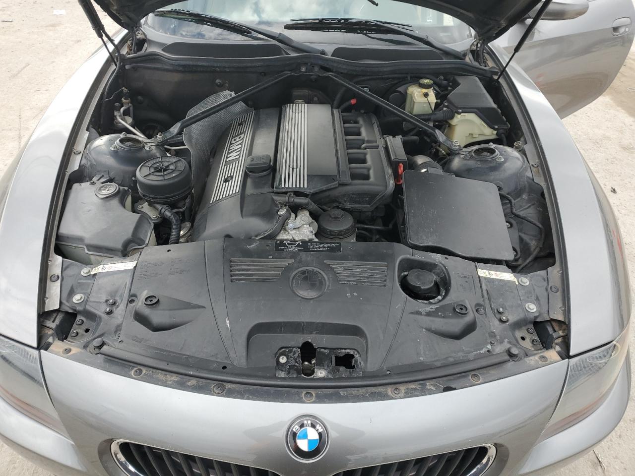 2004 BMW Z4 VIN 4USBT33544LS53099 Copart auction photo, rear end damage thumbnail 12