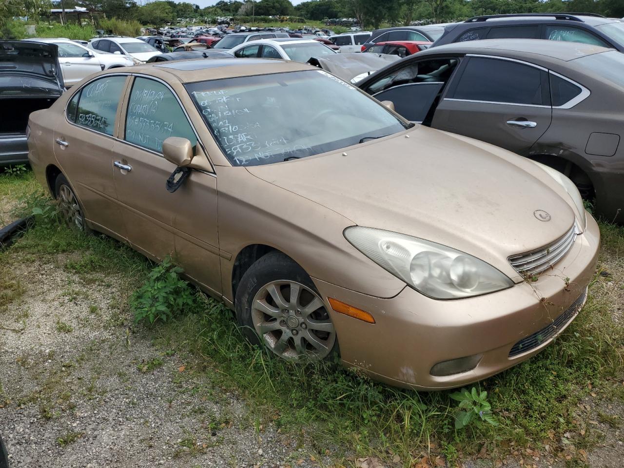 2004 Lexus ES VIN JTHBA30G245040222 Copart auction photo, vandalism / side damage thumbnail 4