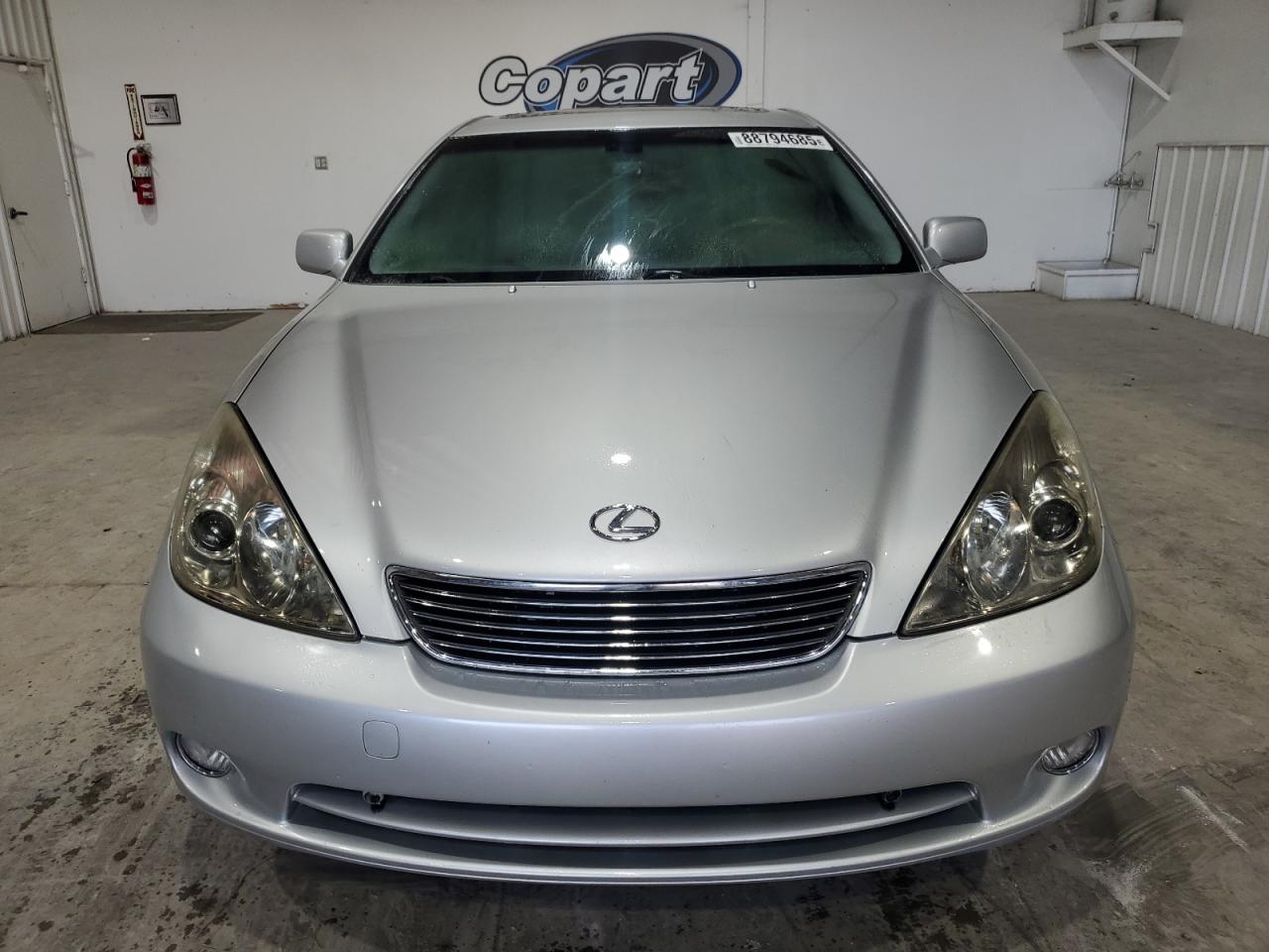 2005 Lexus ES VIN JTHBA30G255069821 Copart auction photo, water/flood / minor dent/scratches damage thumbnail 5