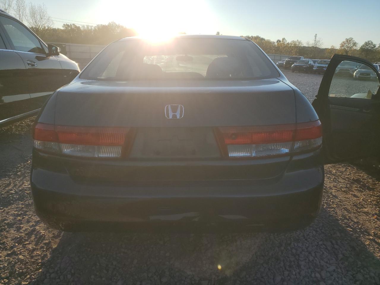 2003 Honda Accord VIN 1HGCM56313A076374 Copart auction photo, front end damage thumbnail 6