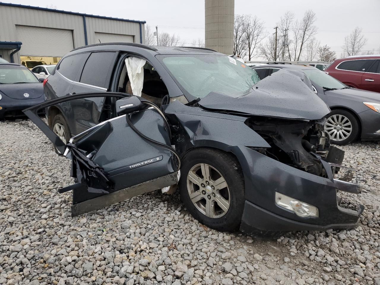 2009 Chevrolet Traverse VIN 1GNEV23D19S176372 Copart auction photo, all over damage thumbnail 4