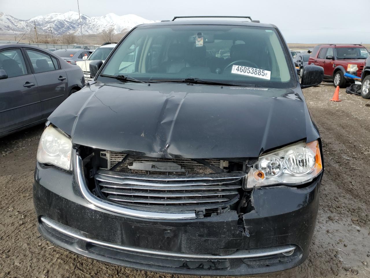 2014 Chrysler Town & Country VIN 2C4RC1BG0ER325047 Copart auction photo, front end damage thumbnail 5