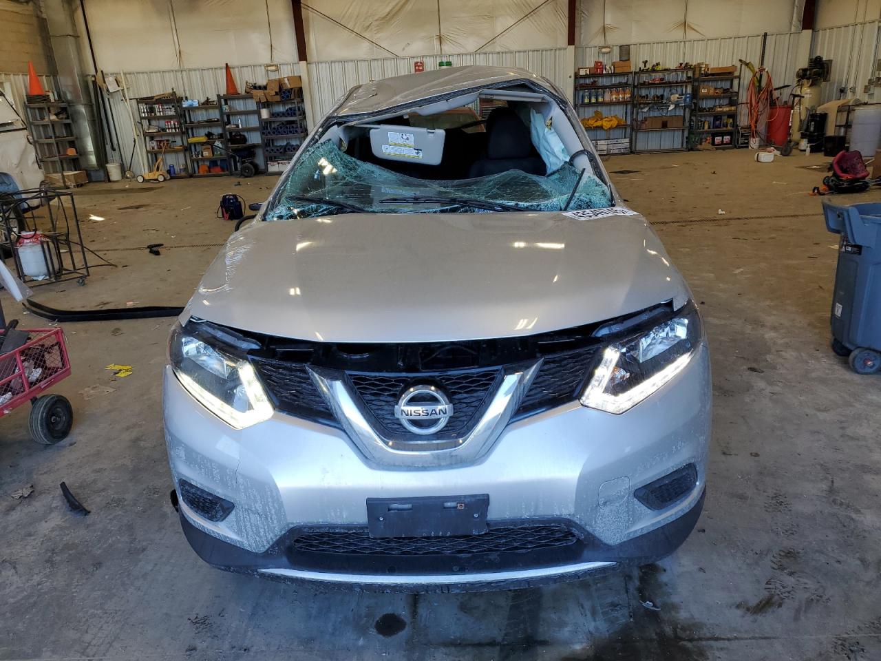 2016 Nissan Rogue VIN KNMAT2MT4GP700682 Copart auction photo, front end / top/roof damage thumbnail 5
