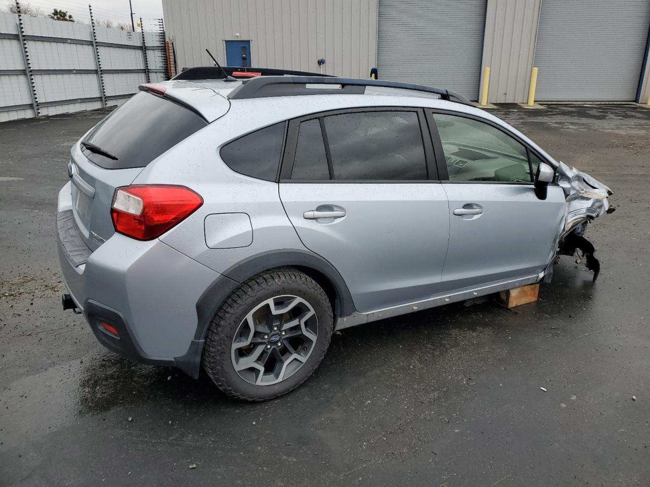 2017 Subaru XV VIN JF2GPABCXHH275655 Copart auction photo, front end / undercarriage damage thumbnail 3