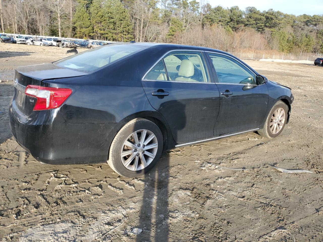 2013 Toyota Camry VIN 4T1BK1FK0DU023421 Copart auction photo, front end damage thumbnail 3