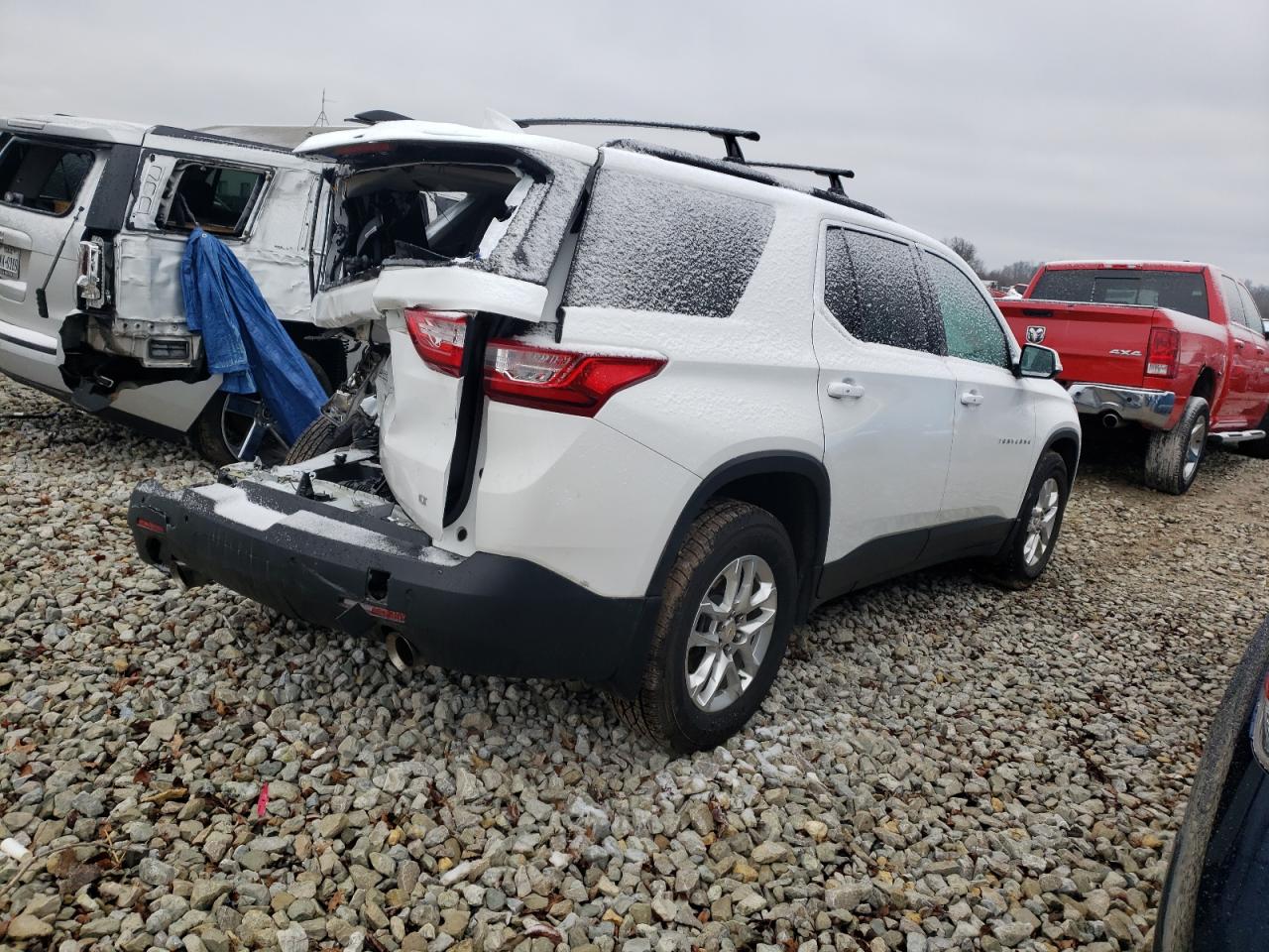2019 Chevrolet Traverse VIN 1GNEVGKW7KJ317070 Copart auction photo, rear end / front end damage thumbnail 3